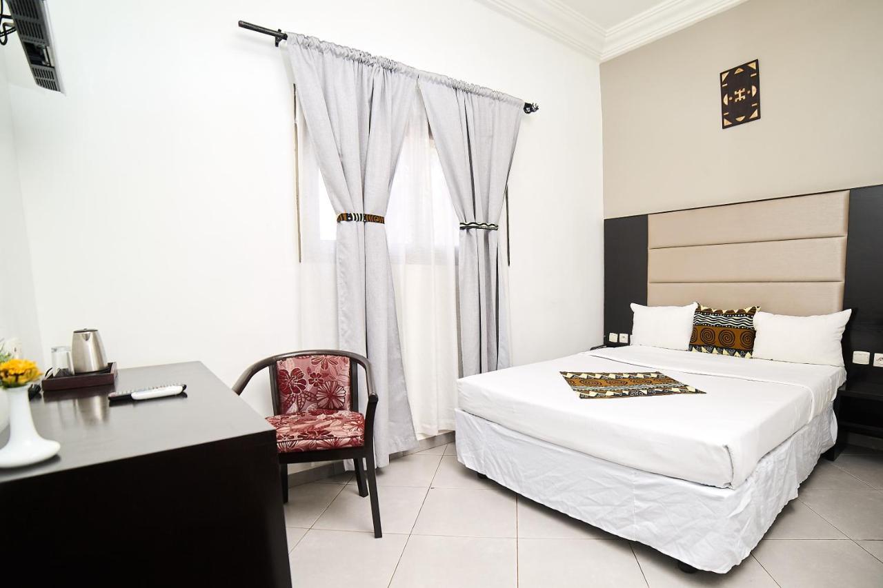 Dunia Hotel Bamako Centre Exterior photo