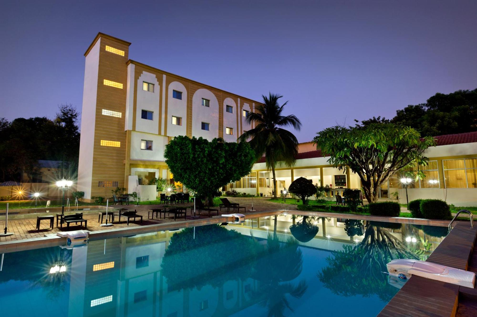 Dunia Hotel Bamako Centre Exterior photo